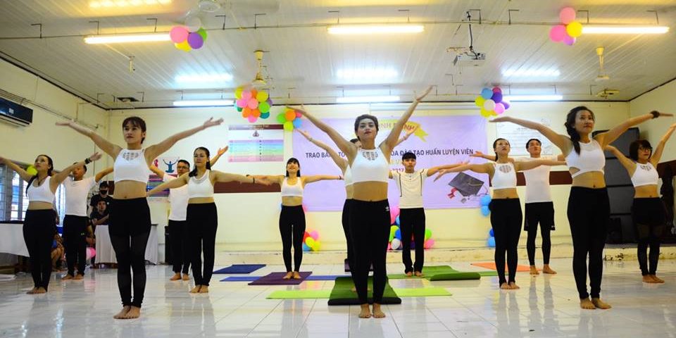 HLV-yoga-200h-1