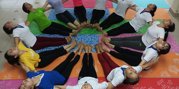 Yoga-theo-nhom